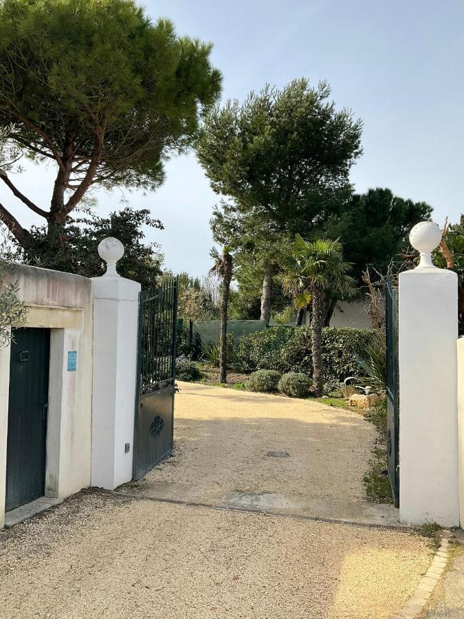 Maisonnette Proche De La Mer, Calme Avec Parking *